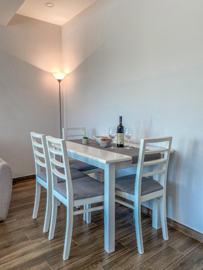 Timea Apartment Tivat Exterior foto